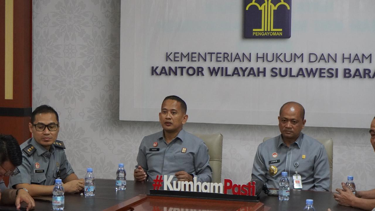 Kanwil Kemenkum Sulbar Hadiri Pencanangan Pembangunan Zona Integritas dan Peluncuran Transformasi Digital