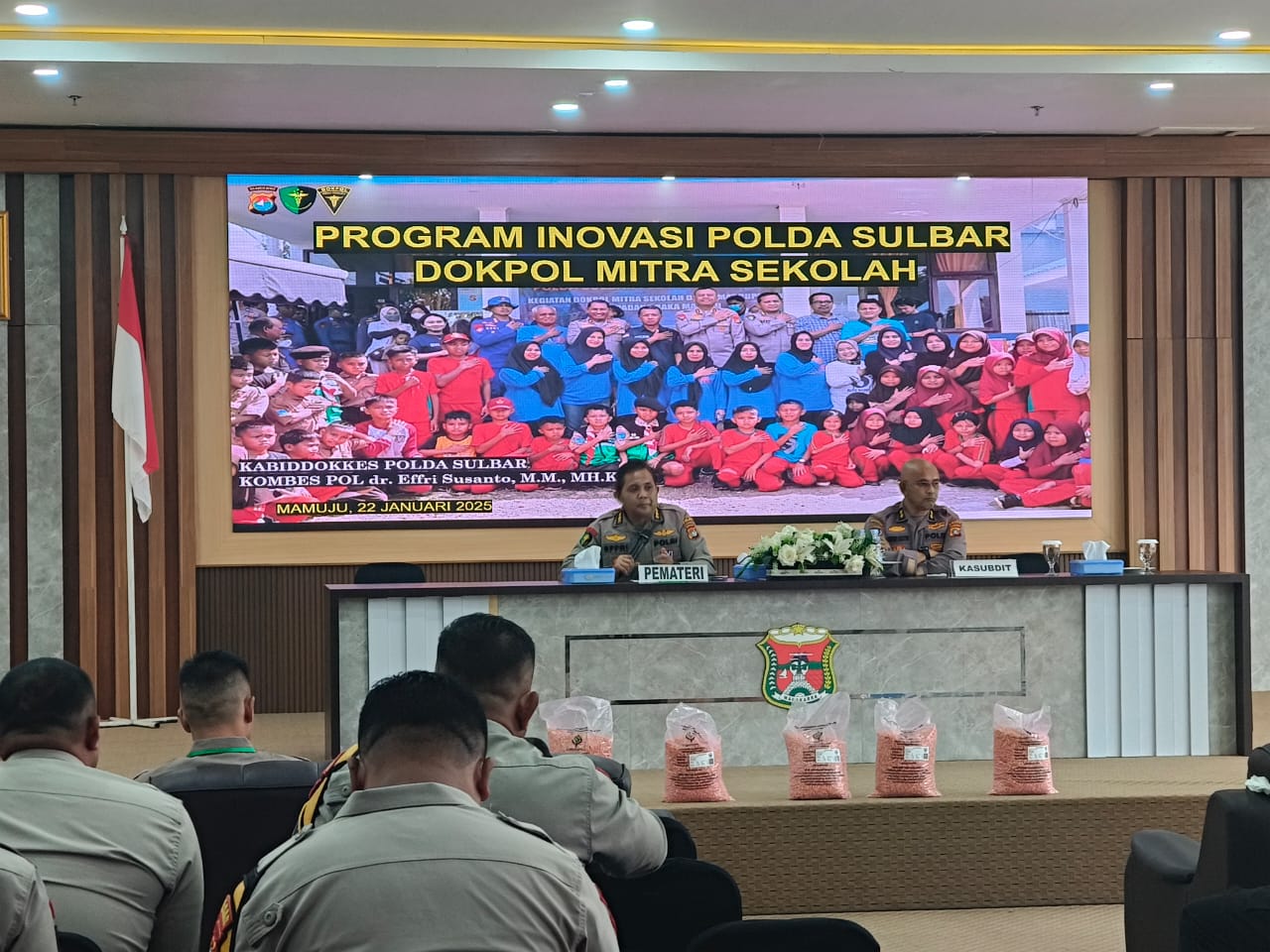 Dukungan Kesehatan untuk Generasi Muda, Inovasi Program Dokpol Mitra Sekolah dari Polda Sulbar