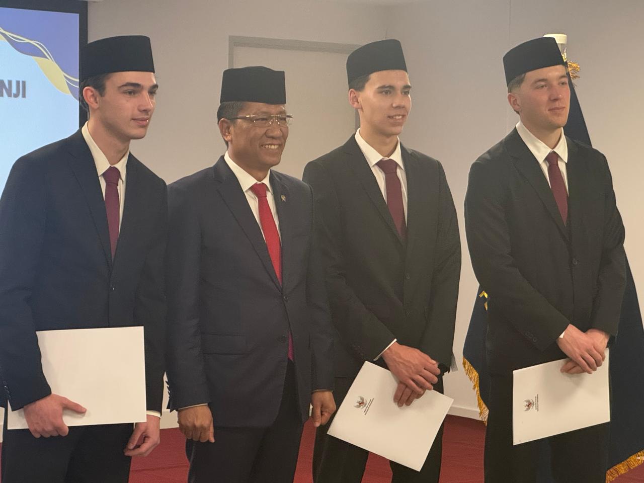 Ole Romenij, Tim Geypens, Dion Markx Resmi jadi WNI