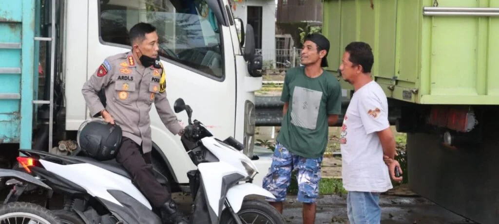 Kapolresta Mamuju Tetus Gencarkan Sosialisasi Hotline Mudik 110 dan Tolak Premanisme Berkedok Ormas