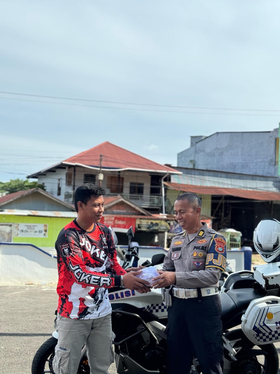 Ditlantas Polda Sulbar Kolaborasi Komunitas NMAX, Asah Keterampilan Rider Aman di Jalan