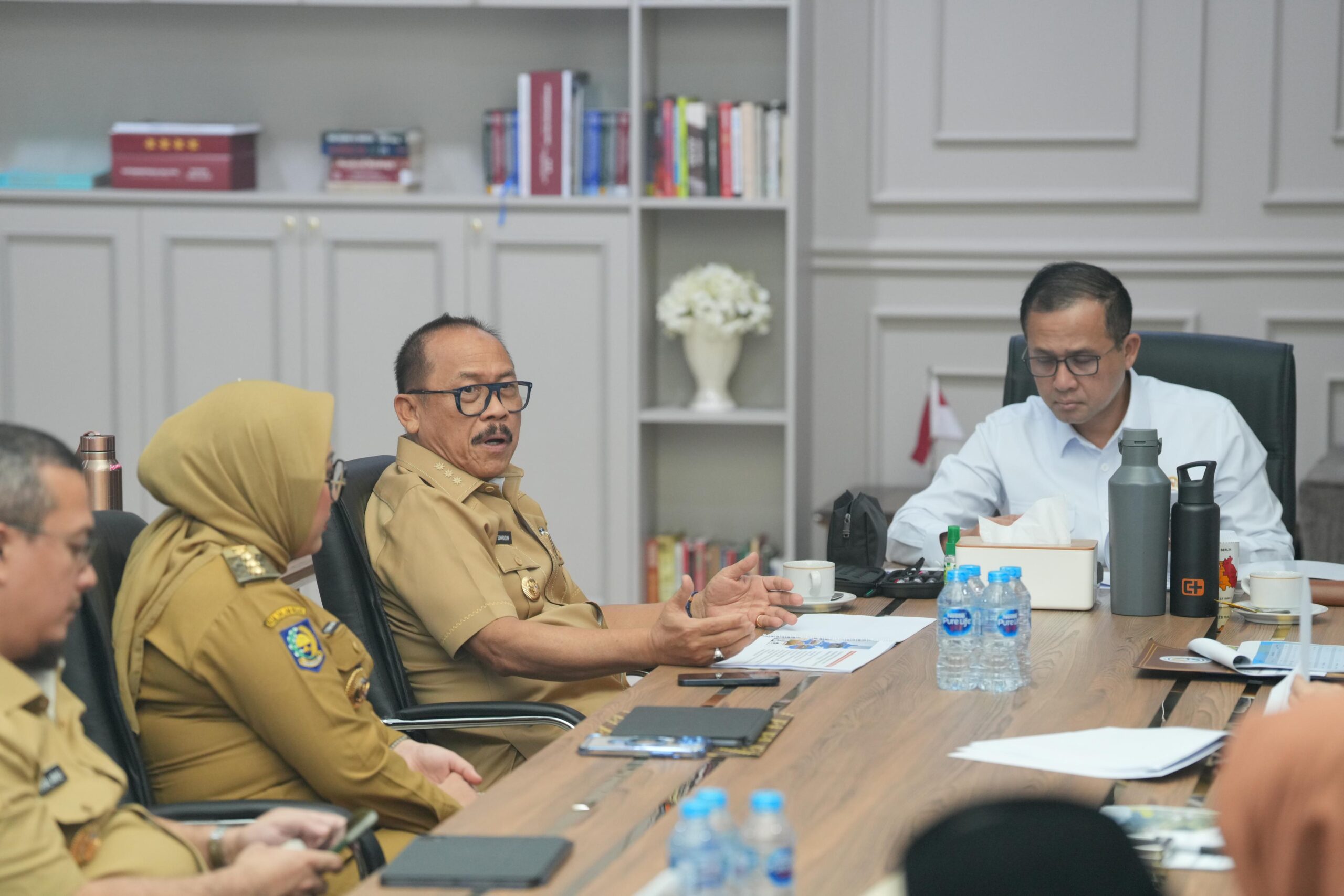 Dibalik Ketidakhadiran SDK – JSM Saat Demo di Kantor Gubernur, Ternyata Lagi Kawal Agenda Strategis Untuk Rakyat Sulbar