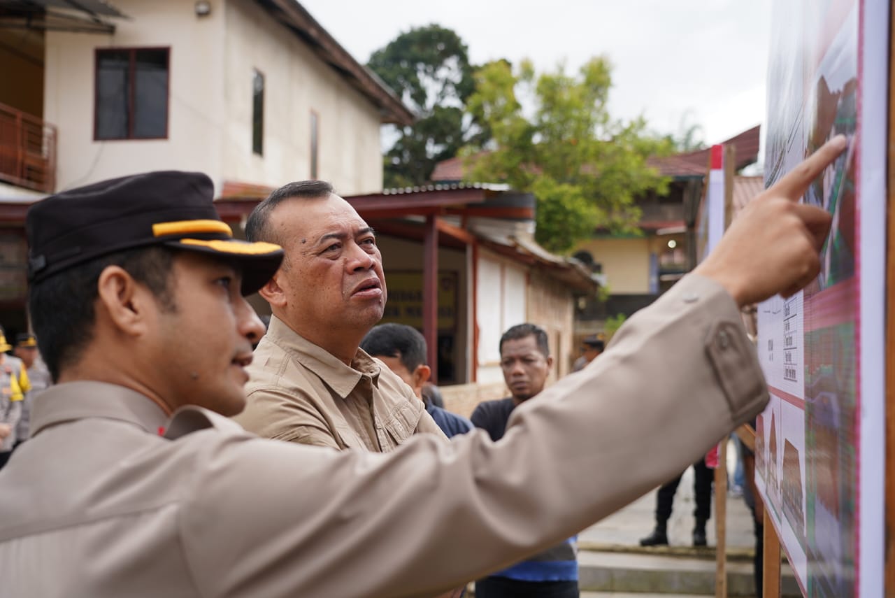 Kapolda Sulbar Pantau Pembangunan Rusun Polsek di Mamasa