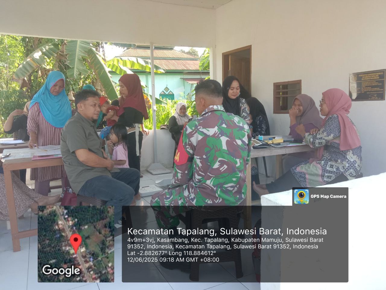 Babinsa Koramil 1418-02/Tapalang Laksanakan Puldata Teritorial, Serta Ajak Warga Jaga Kebersihan Lingkungan