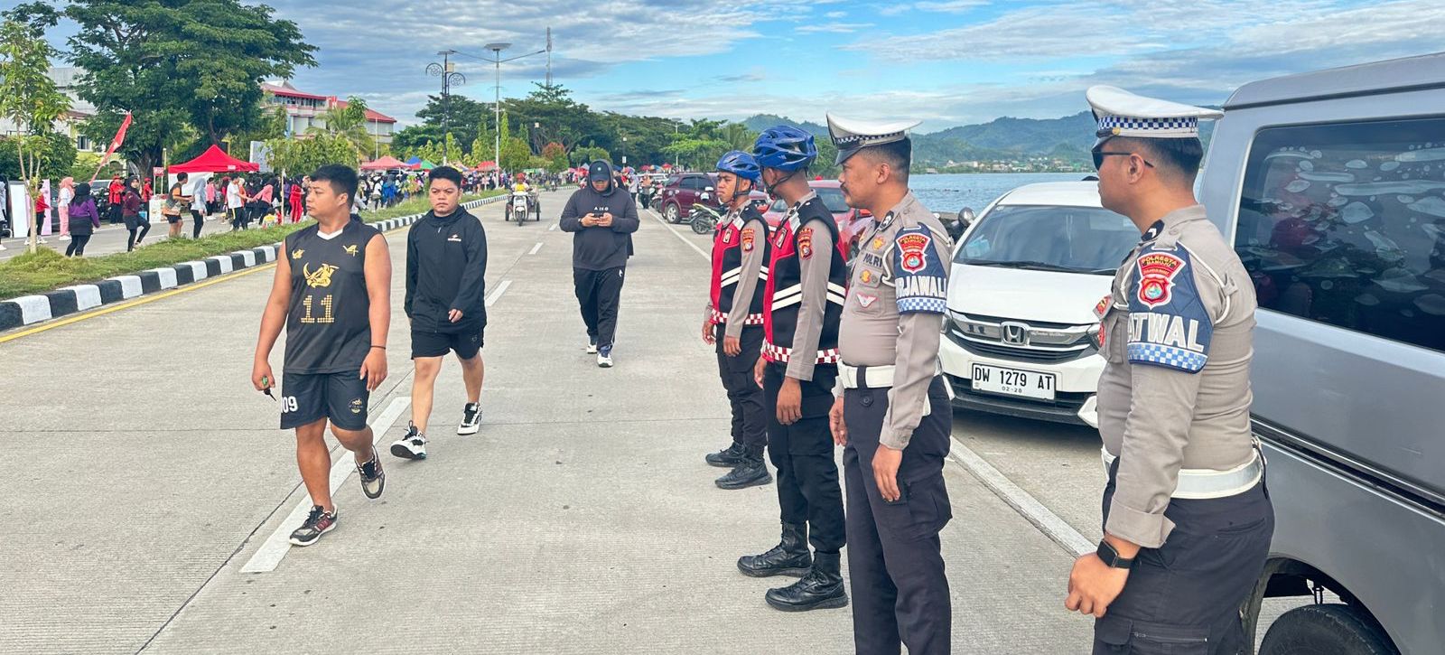 Polresta Mamuju Kembali Turun ke Jalan Arteri Amankan Car Free Day
