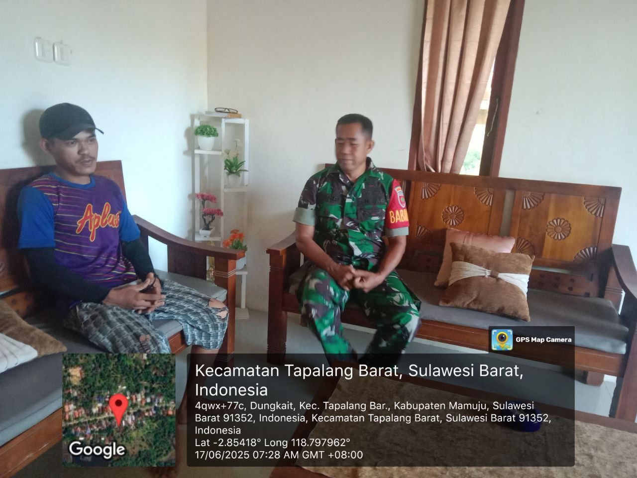 Babinsa Koramil 1418-02/Tapalang Laksanakan Puldata dan Ajak Warga Jaga Kebersihan
