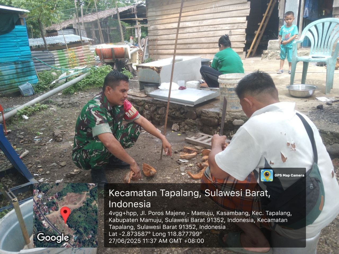Babinsa Koramil 1418-02/Tapalang, Tegaskan Pentingnya Kebersihan Lingkungan