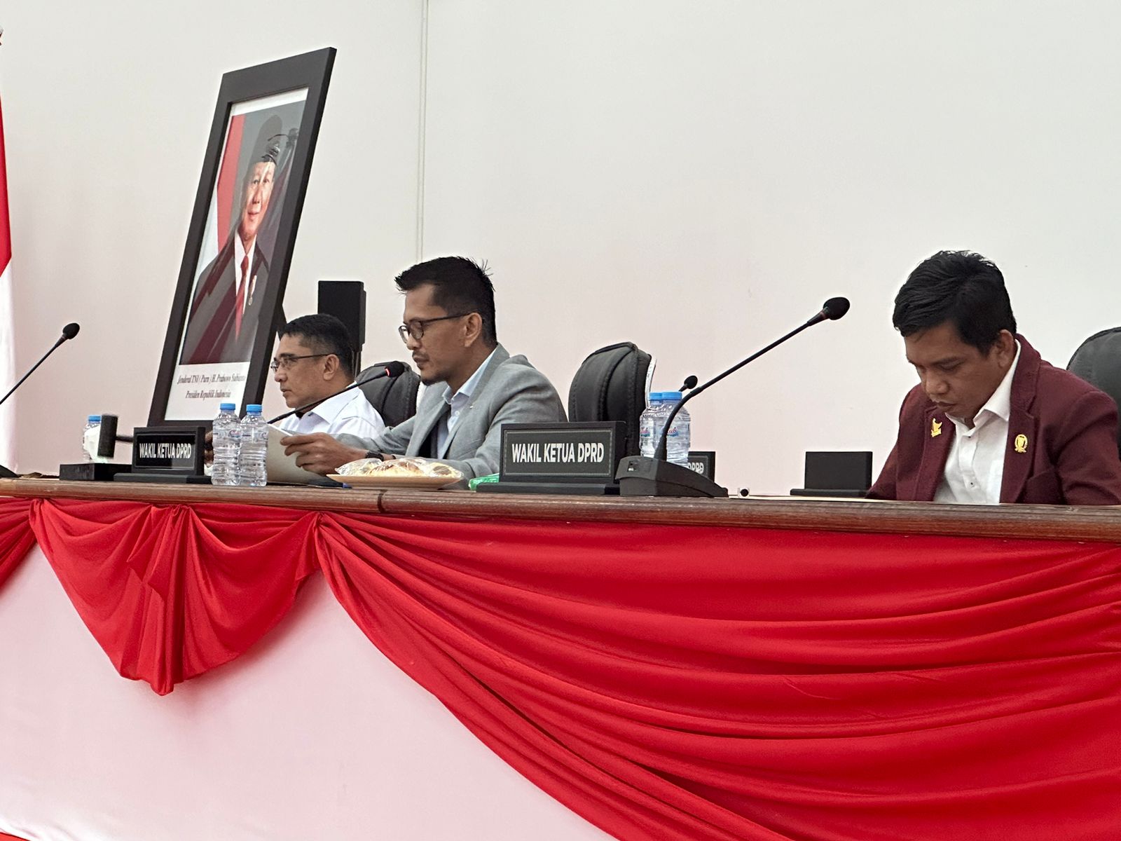 Ranperda Penyertaan Modal Bank Sulselbar Dibahas, DPRD Sulbar Minta Manfaat Nyata untuk Masyarakat