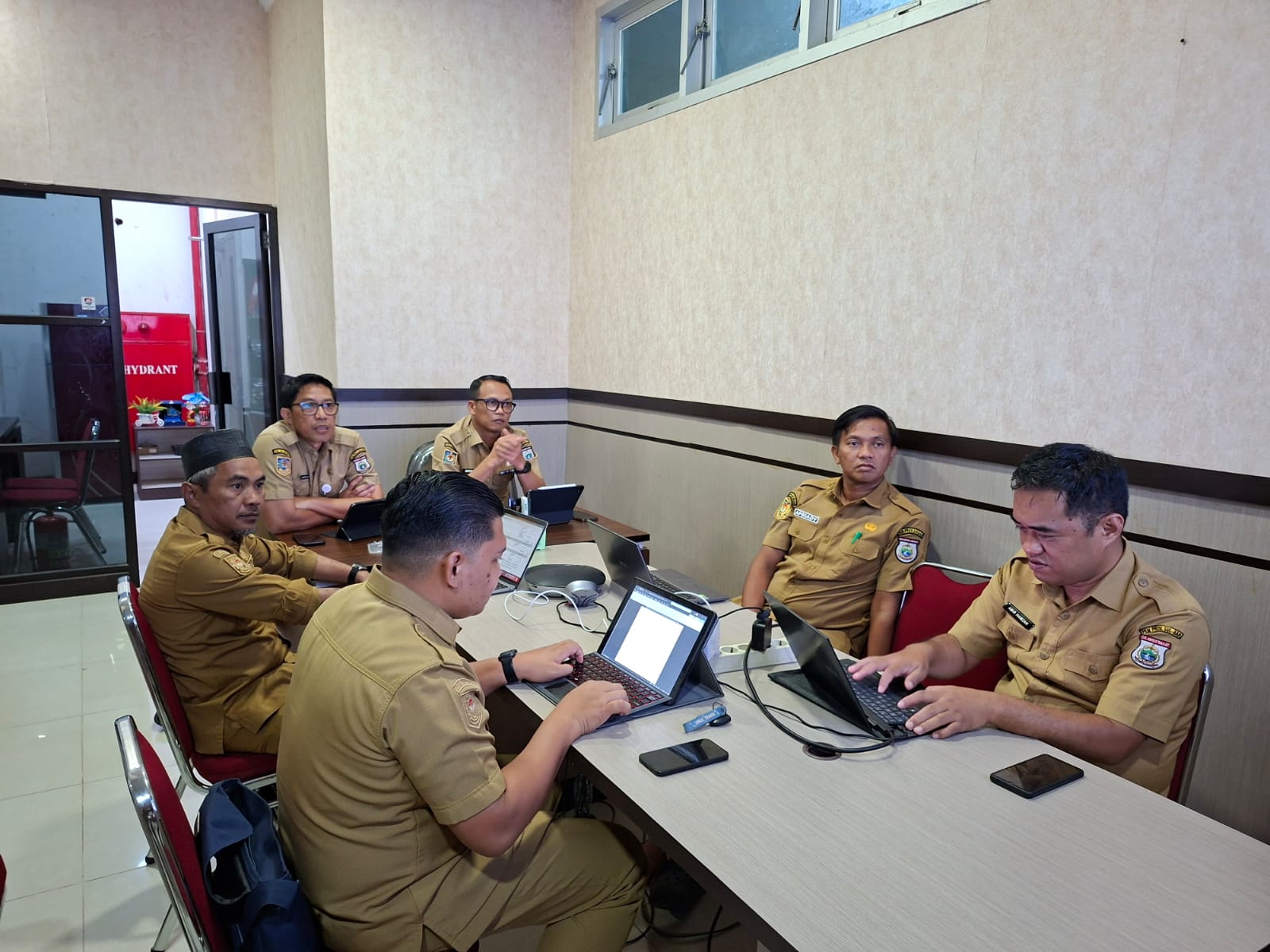 BPKPD Sulbar Tanggapi Pandangan Fraksi. Kawal Penyusunan Ranperda APBD Perubahan 2025