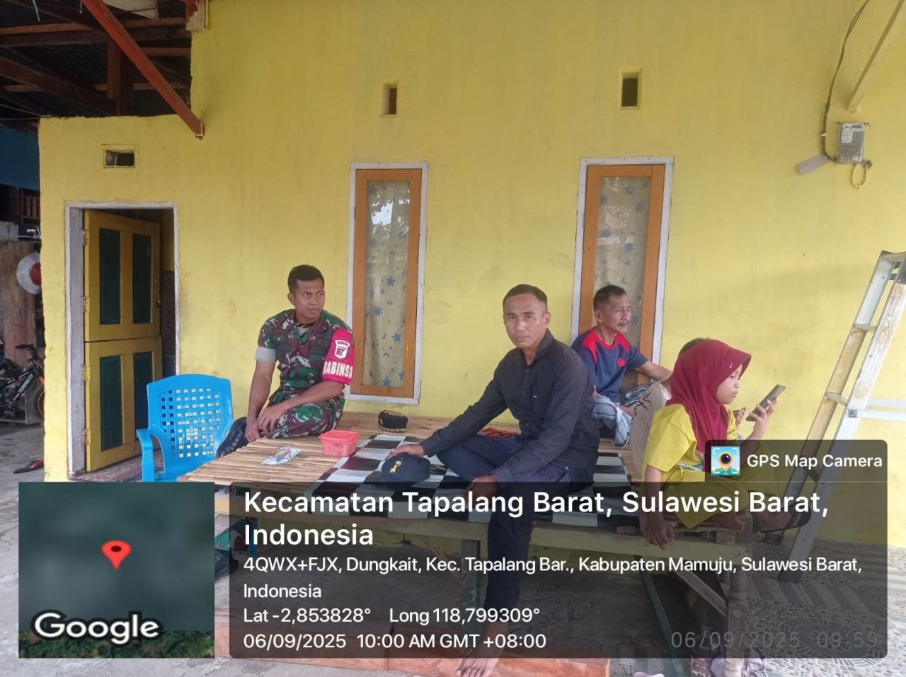 Babinsa Koramil 1418-02/Tapalang Laksanakan Puldata, Ajak Warga Jaga Kebersihan