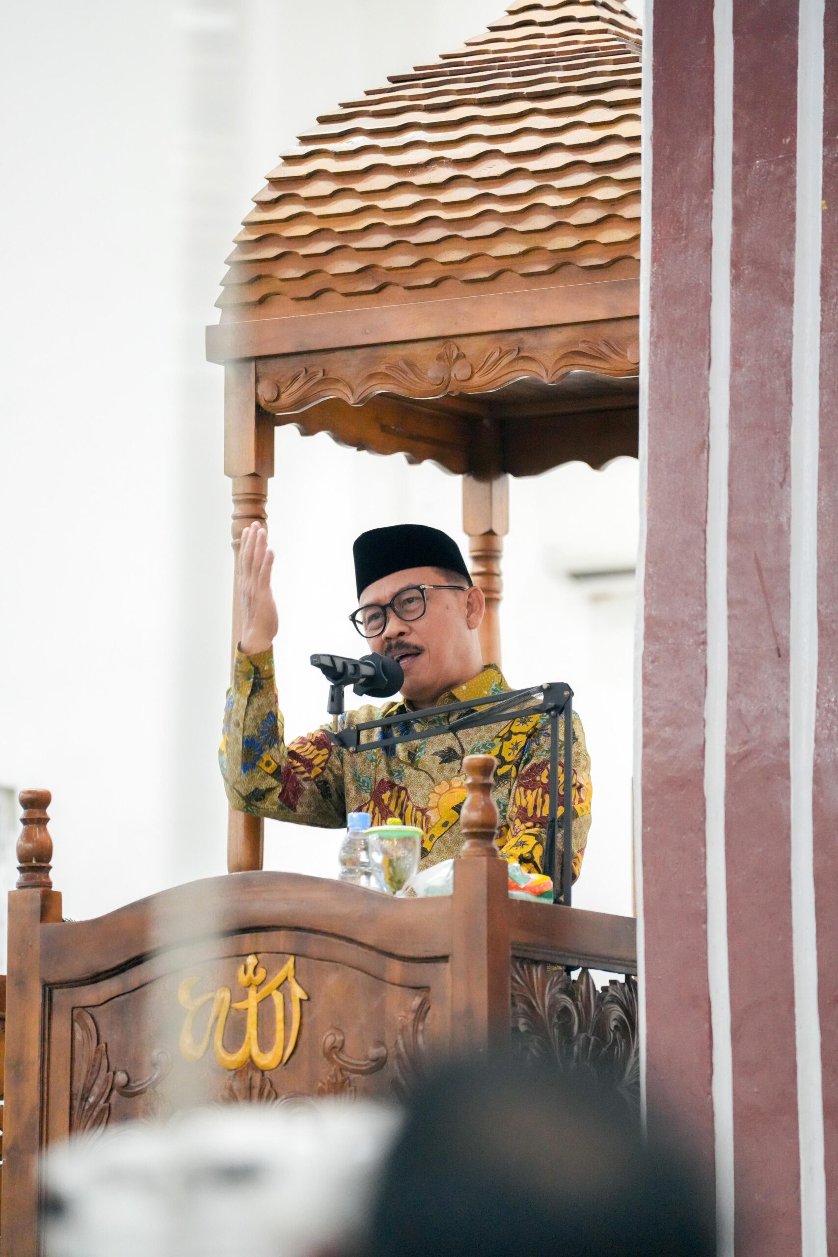 Gubernur Suhardi Duka Hadiri Maulid Nabi, Ajak Ummat Mengikuti Teladan Rasulullah
