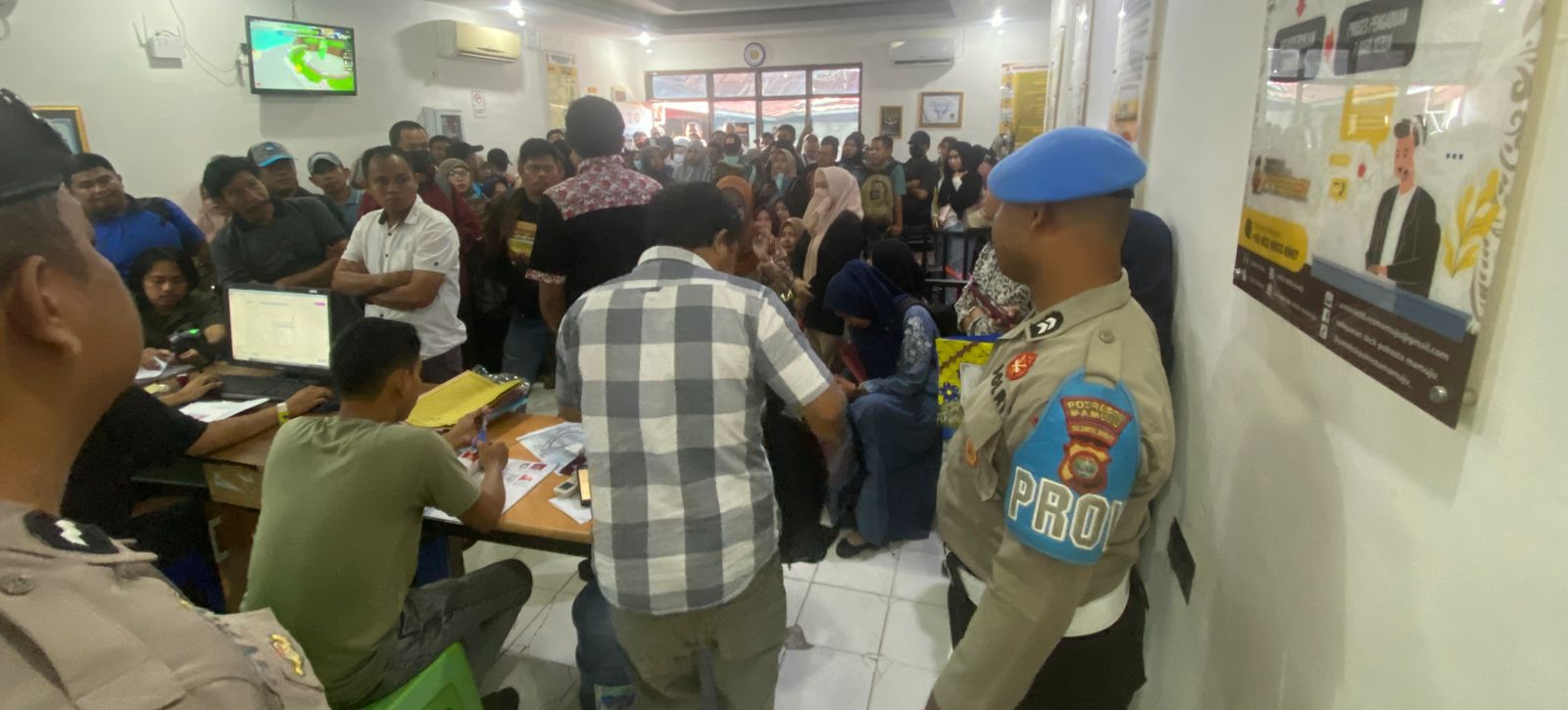 Calon P3K Pemohon SKCK Masih Membludak, Sat. Intelkam Polresta Mamuju Terus Berikan Pelayanan Maksimal
