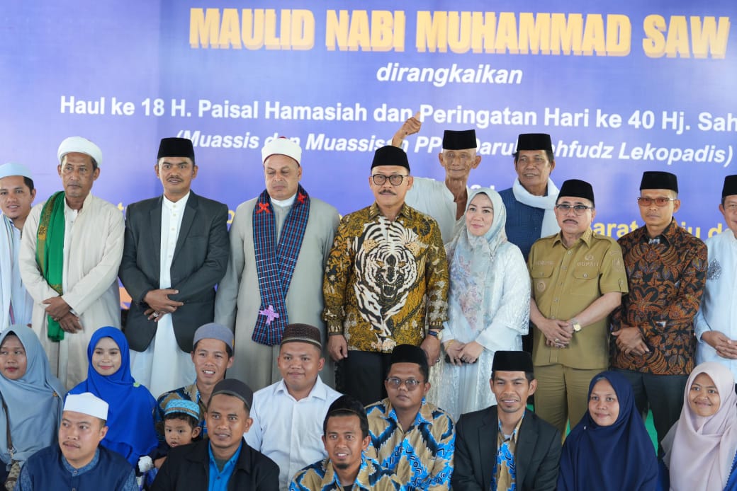 Maulid Nabi di Ponpes Darul Mahfudz Lekopadis, SDK: Orang Pintar dan Beriman Kunci Kemajuan Bangsa