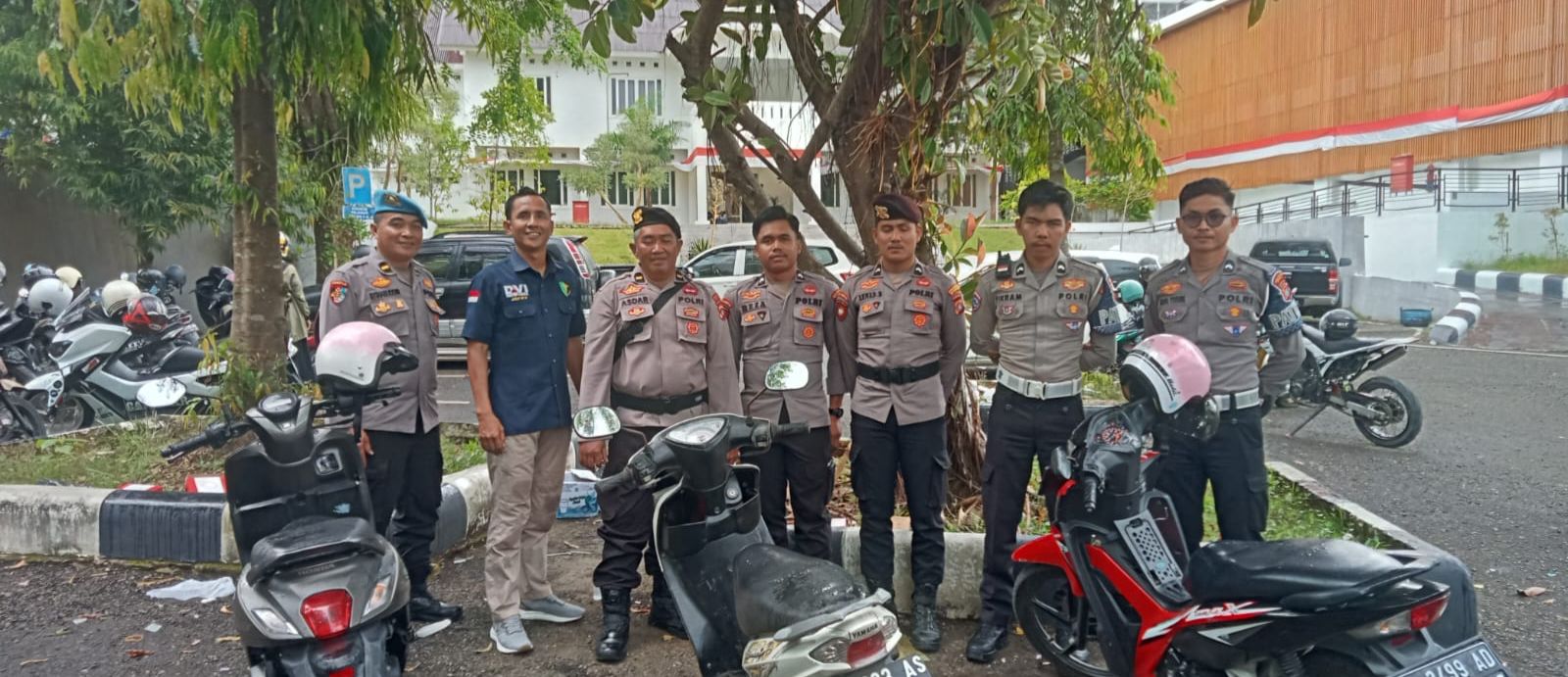 Pastikan Pengamanan Aksi Unras Berjalan Lancar dan Sesuai SOP, Kasi Propam Lakukan Pengecekan dan Pengawasan