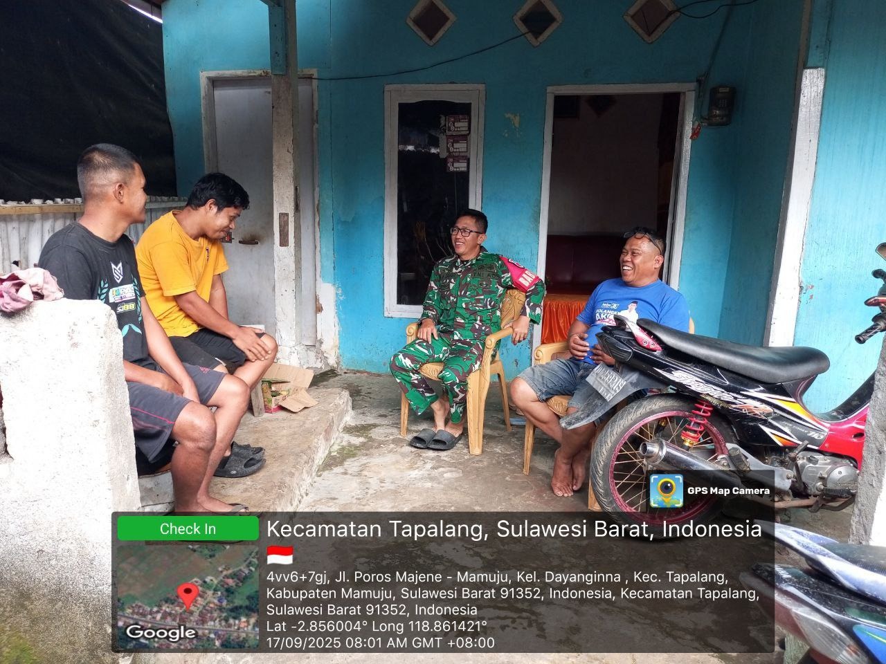 Babinsa Koramil 1418-02/Tapalang Laksanakan Puldata dan Ajak Warga Jaga Kebersihan