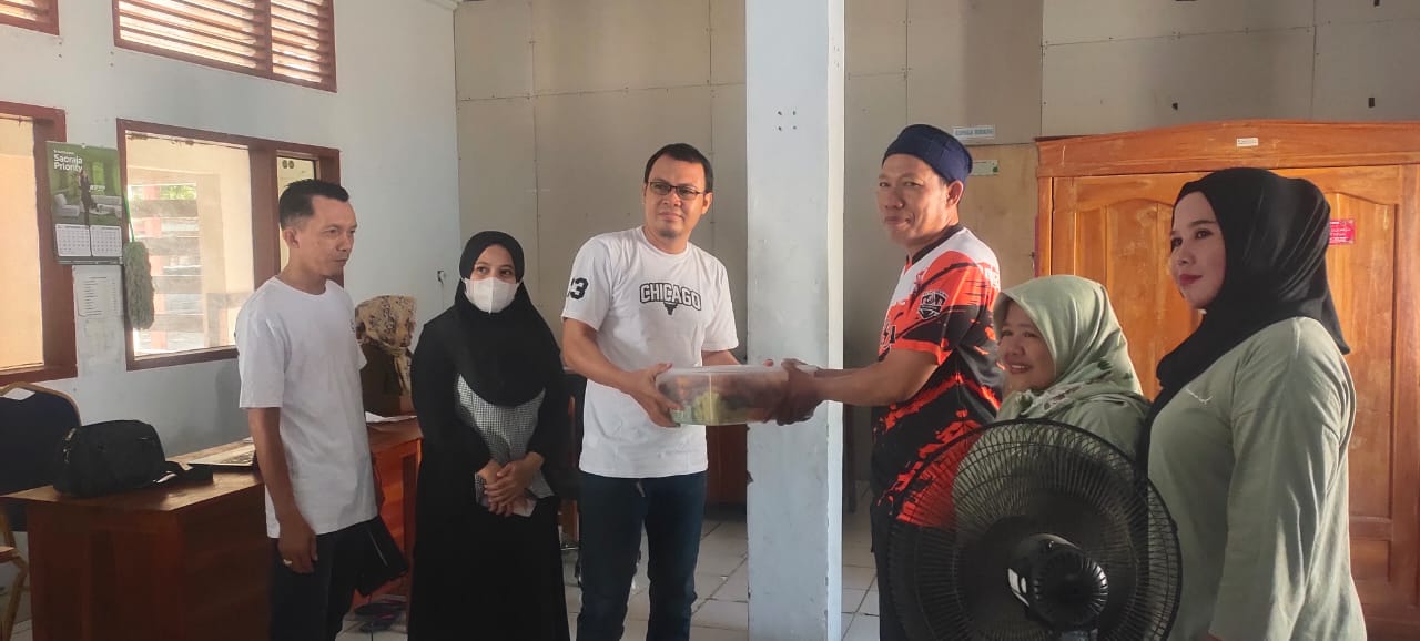 IJS Majene Kembali Gelar Aksi Sosial Jumat Berkah