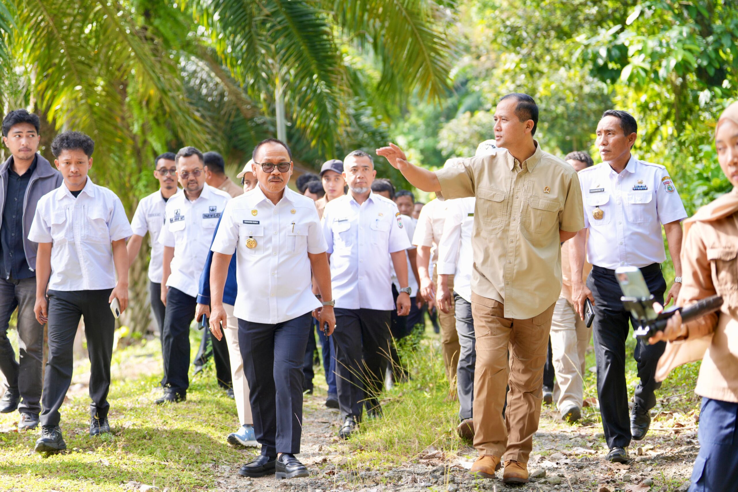 Menteri Transmigrasi Tinjau Calon Mess Patriot: Langkah Baru Mewujudkan Pusat Riset Transmigrasi di Sulbar