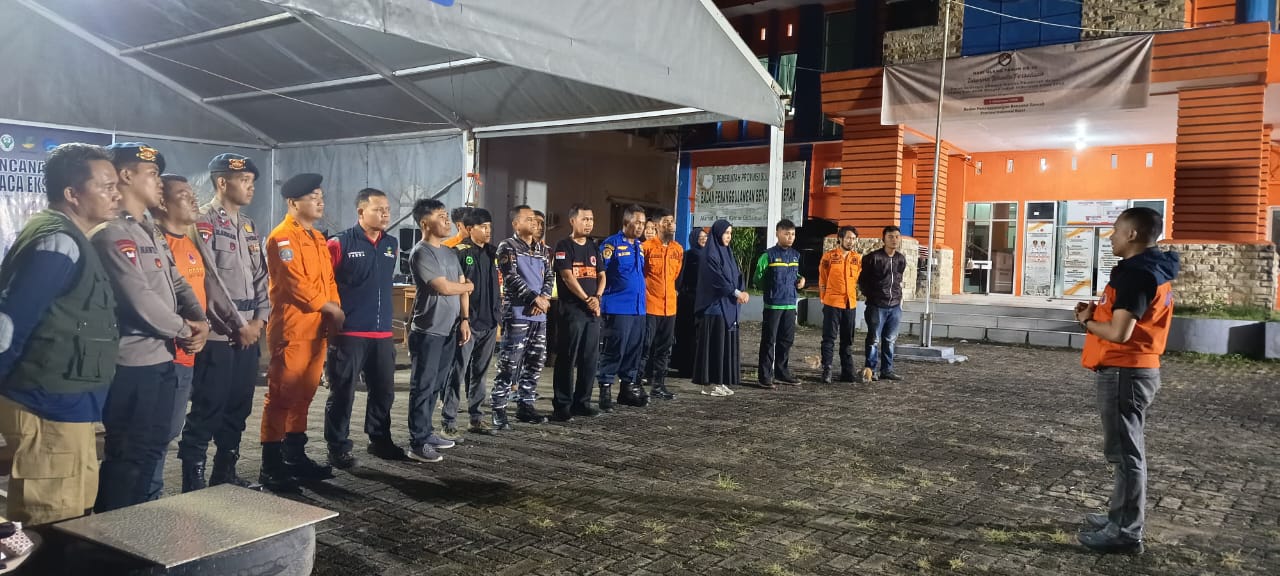Koordinator Regu 3 Posko Siaga Darurat BPBD Sulbar Berikan Arahan Penguatan Kesiapsiagaan