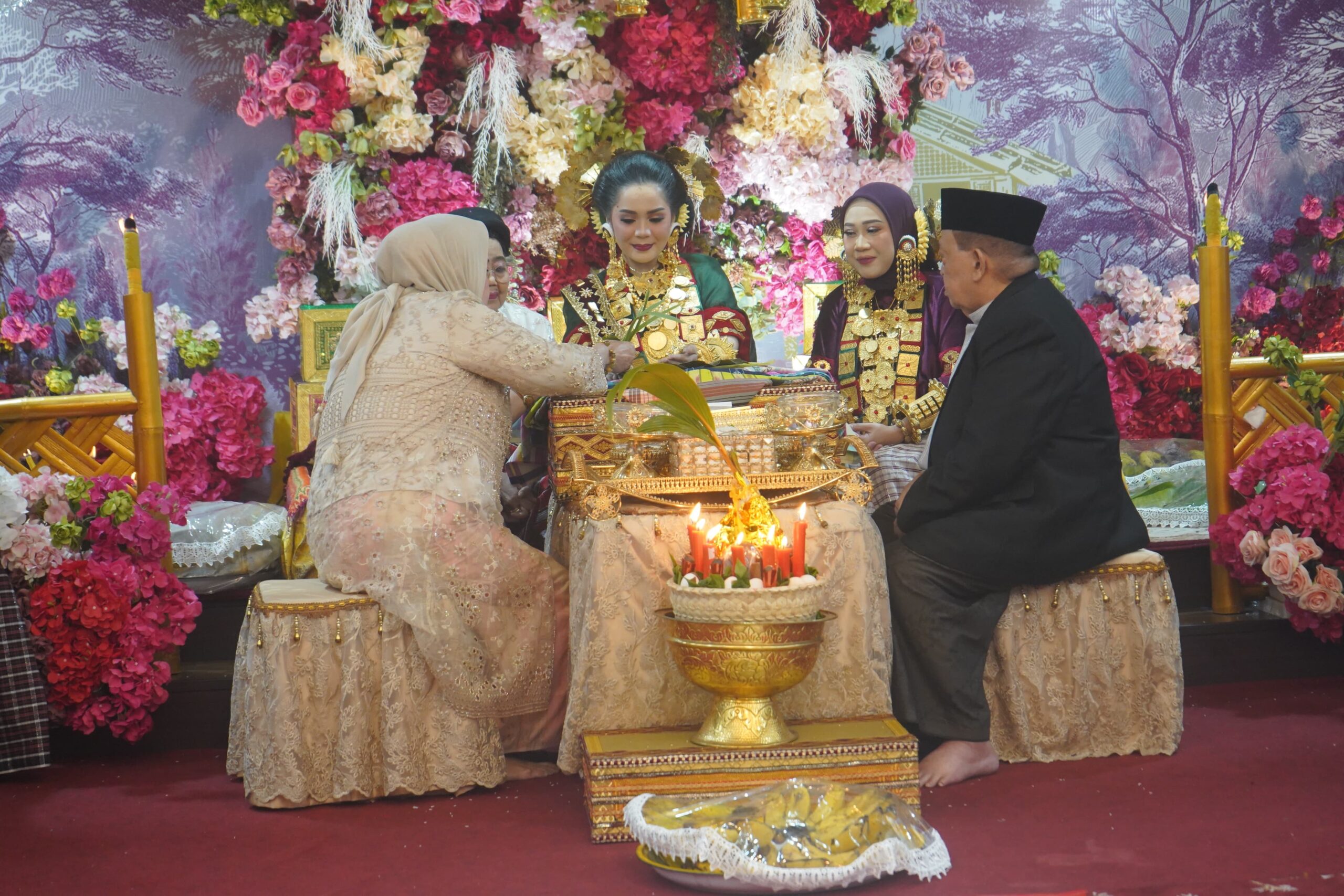 Wujud Pelestarian Adat Mandar, Wagub Salim S Mengga Turut dalam Mappacci Cucu Gubernur Sulbar